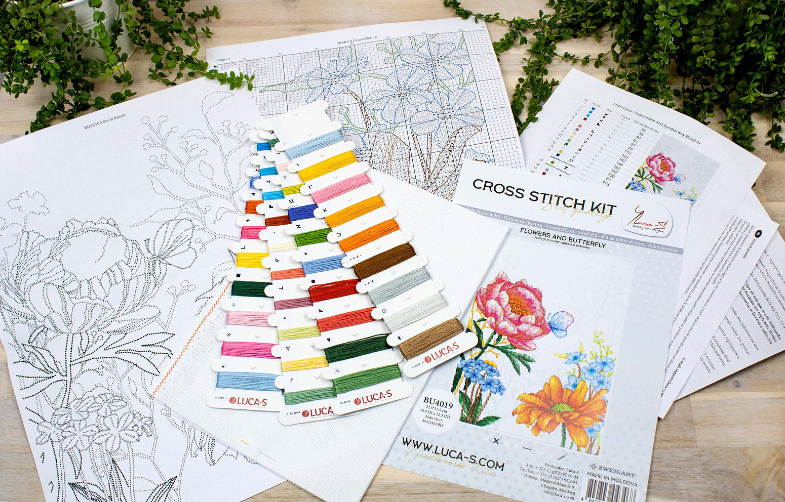 BU4019 Flores y Mariposas - Luca-S - Kit de Punto de Cruz