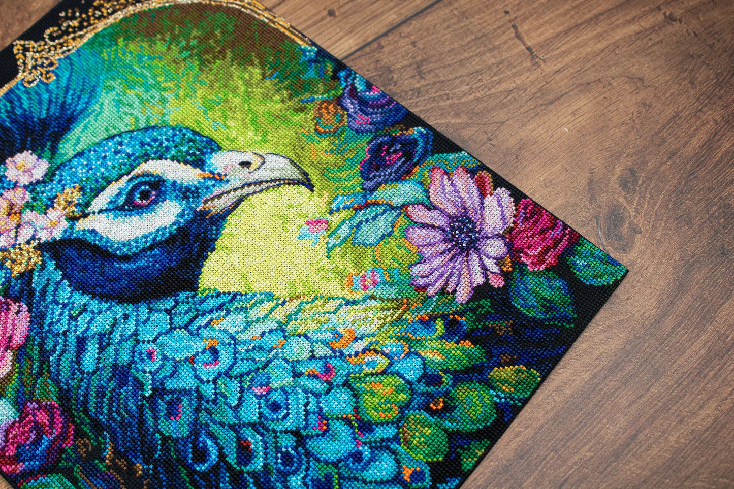 Cross Stitch Kit - Proud Cerulean. Peacock - BU5035 Luca-S Gold