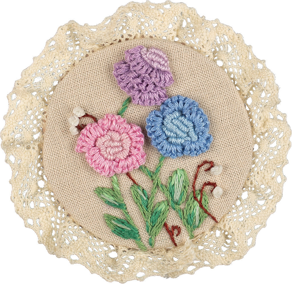 Broche. Trébol y guisante de olor - JK-2212 Panna - Kit de bordado Tradicional
