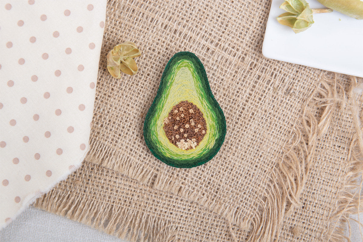 Broche. Aguacate - JK-2215 Panna - Kit de bordado Tradicional