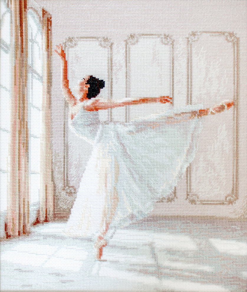 Bailarina - Kit de Punto de Cruz LETISTITCH LETI 901