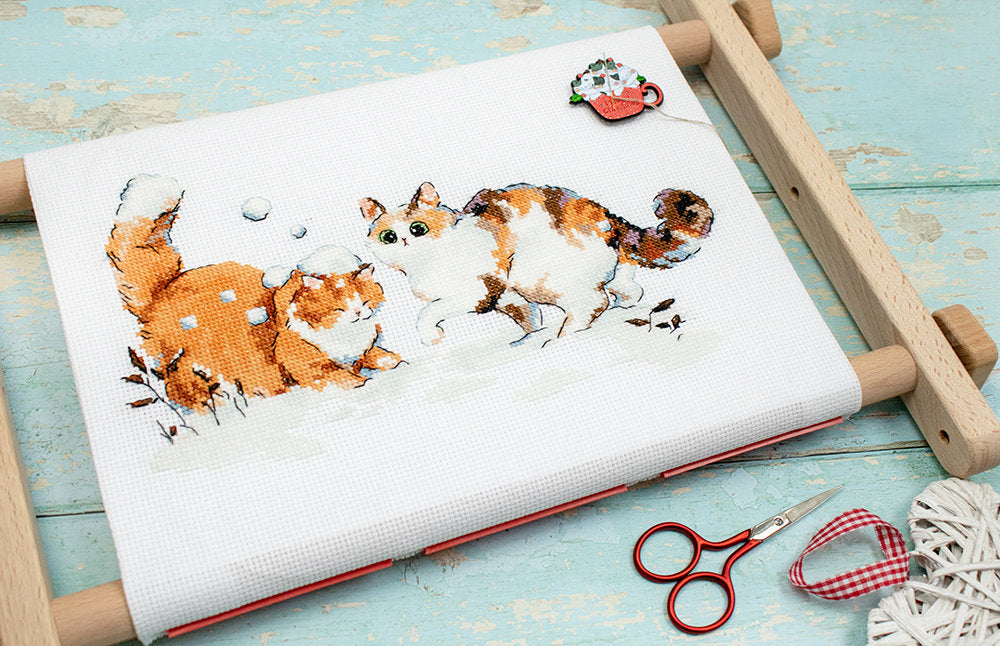 Kreuzstichset „Winterkätzchen“ – LETISTITCH L8813