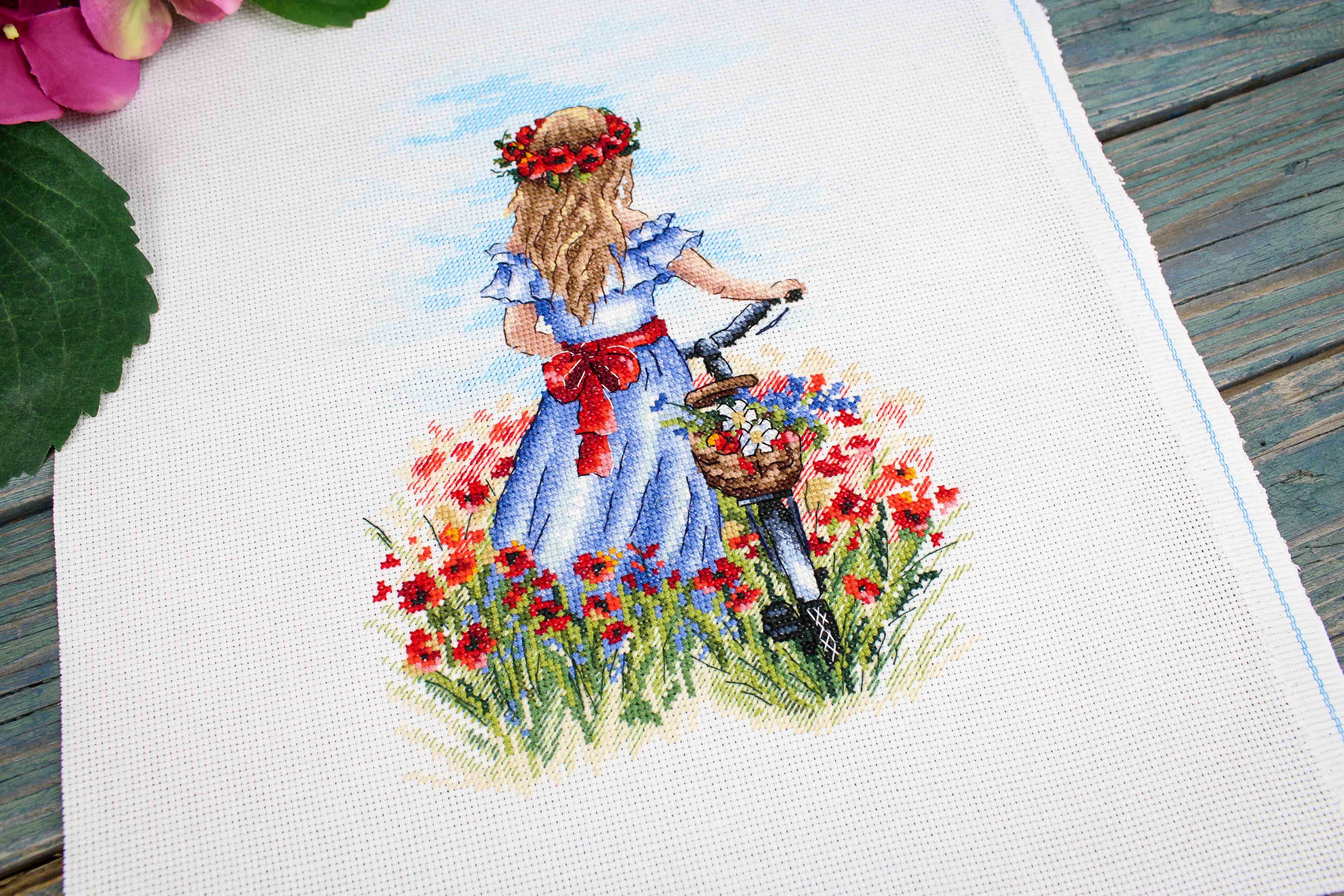 Cross stitch kit "Poppy dreams" SNV-848 MP Studia