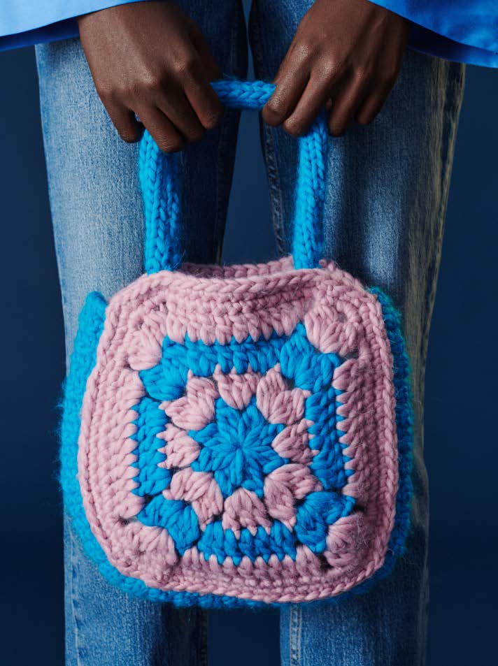 KW-401 Wow Chunky Eliza Bag Crochet Kit - Katia