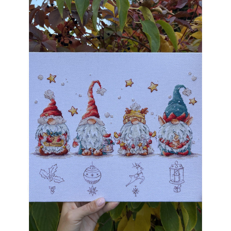 Kit de Punto de Cruz Andriana - "Christmas Gnomes" (SANR-55)