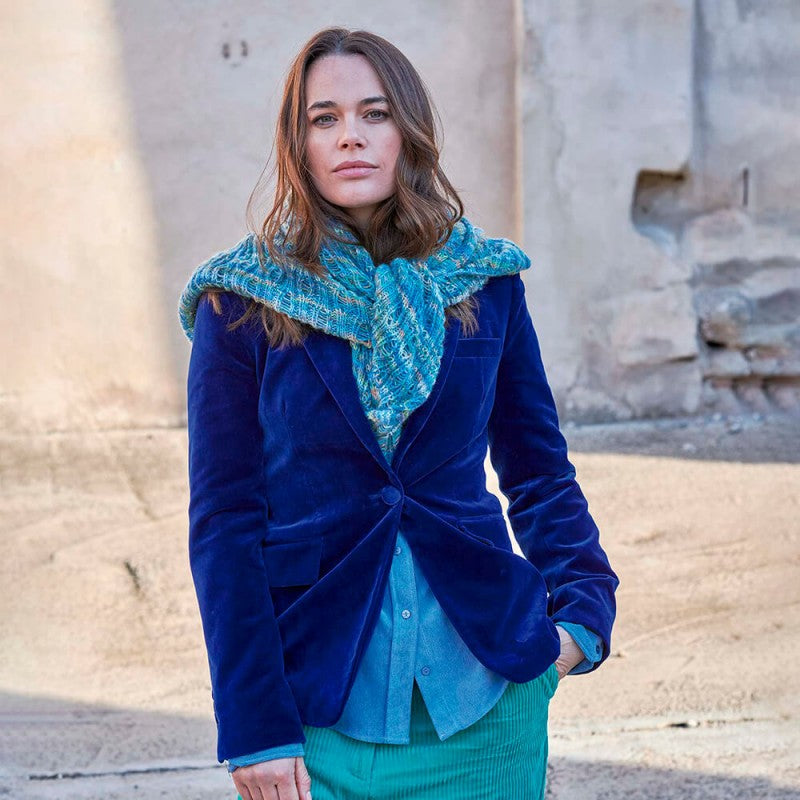 Katia Brahma: Cheerful colors and versatility in every stitch