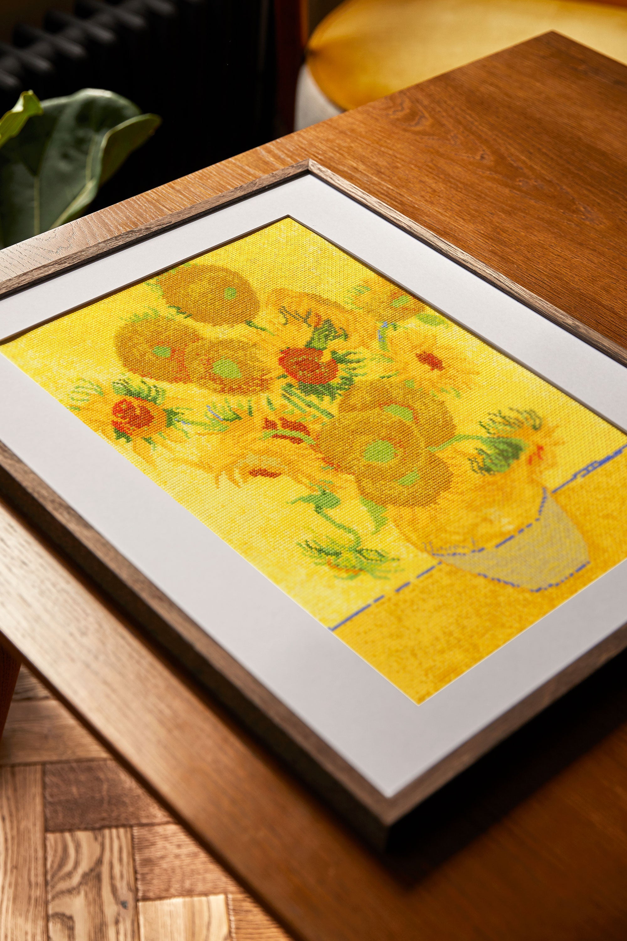 Van-Gogh-Sonnenblumen. Die Nationalgalerie – Erweitertes DMC-Kreuzstichset