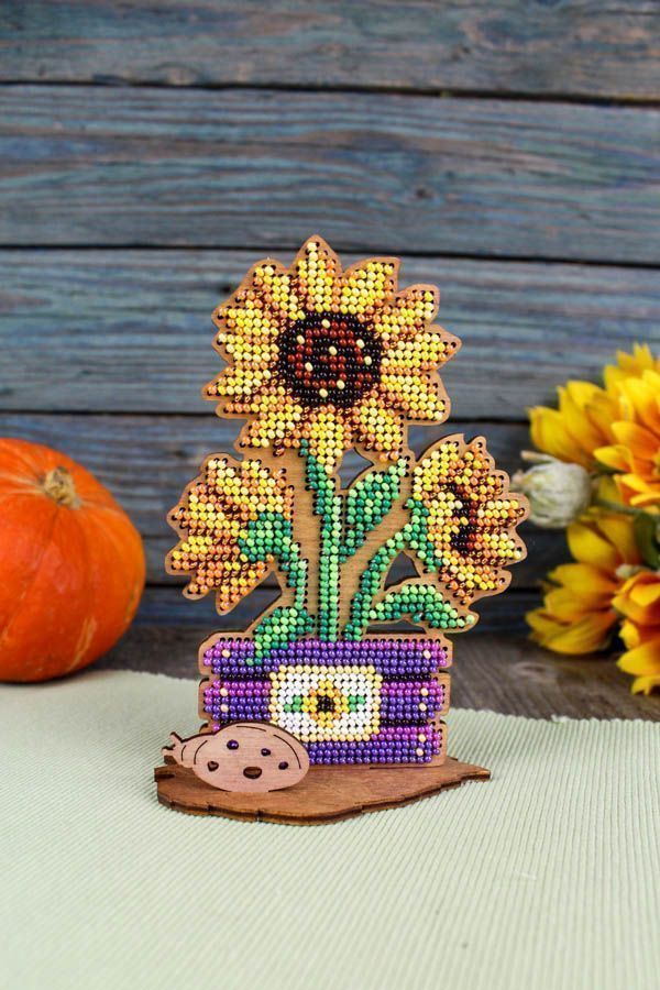 Beaded Embroidery on Wooden Base "Sunflowers in a Box" SO-099 MP Studia