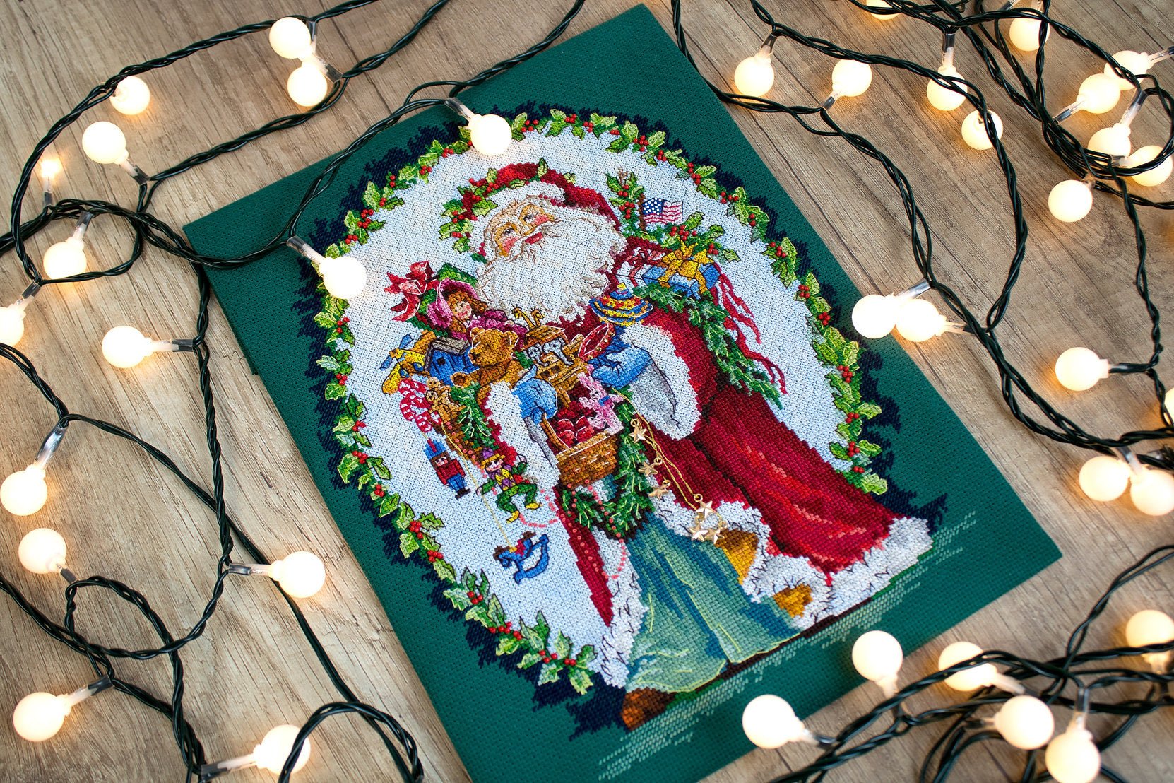 Cross Stitch Kit. L8005 Jolly Saint Nick - LETISTITCH