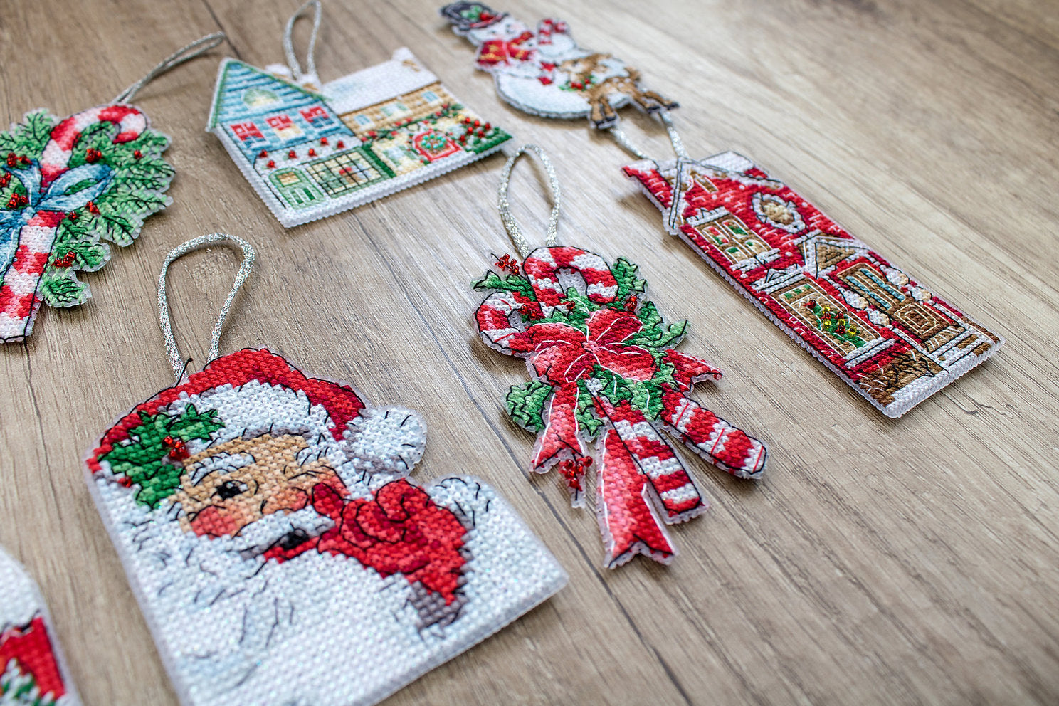 Cross Stitch Kit. L8002 Christmas decorations no. 2 - LETISCTITH