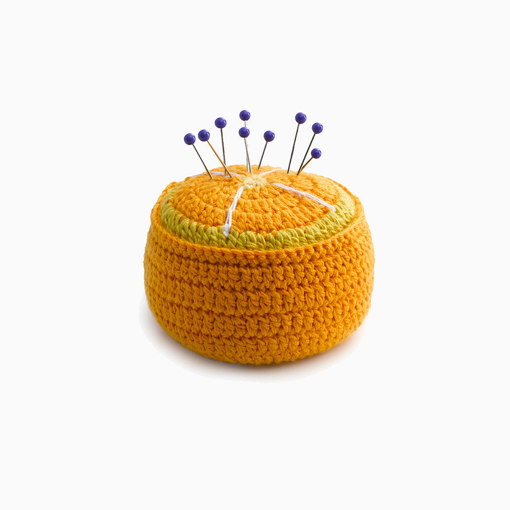 Prym Love 610330 fixing pincushion and weight in orange