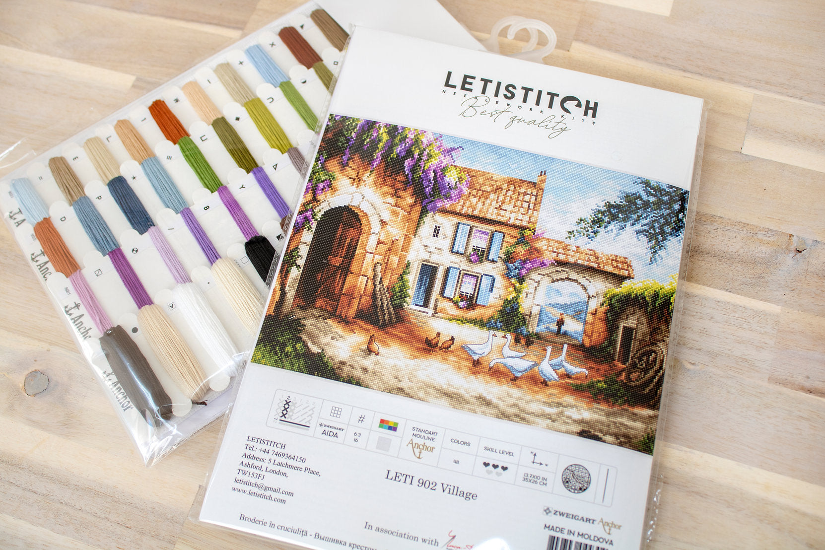 Kit de Punto de Cruz Paisaje de Pueblo | LETI 902 LETISTITCH | Calidad Premium