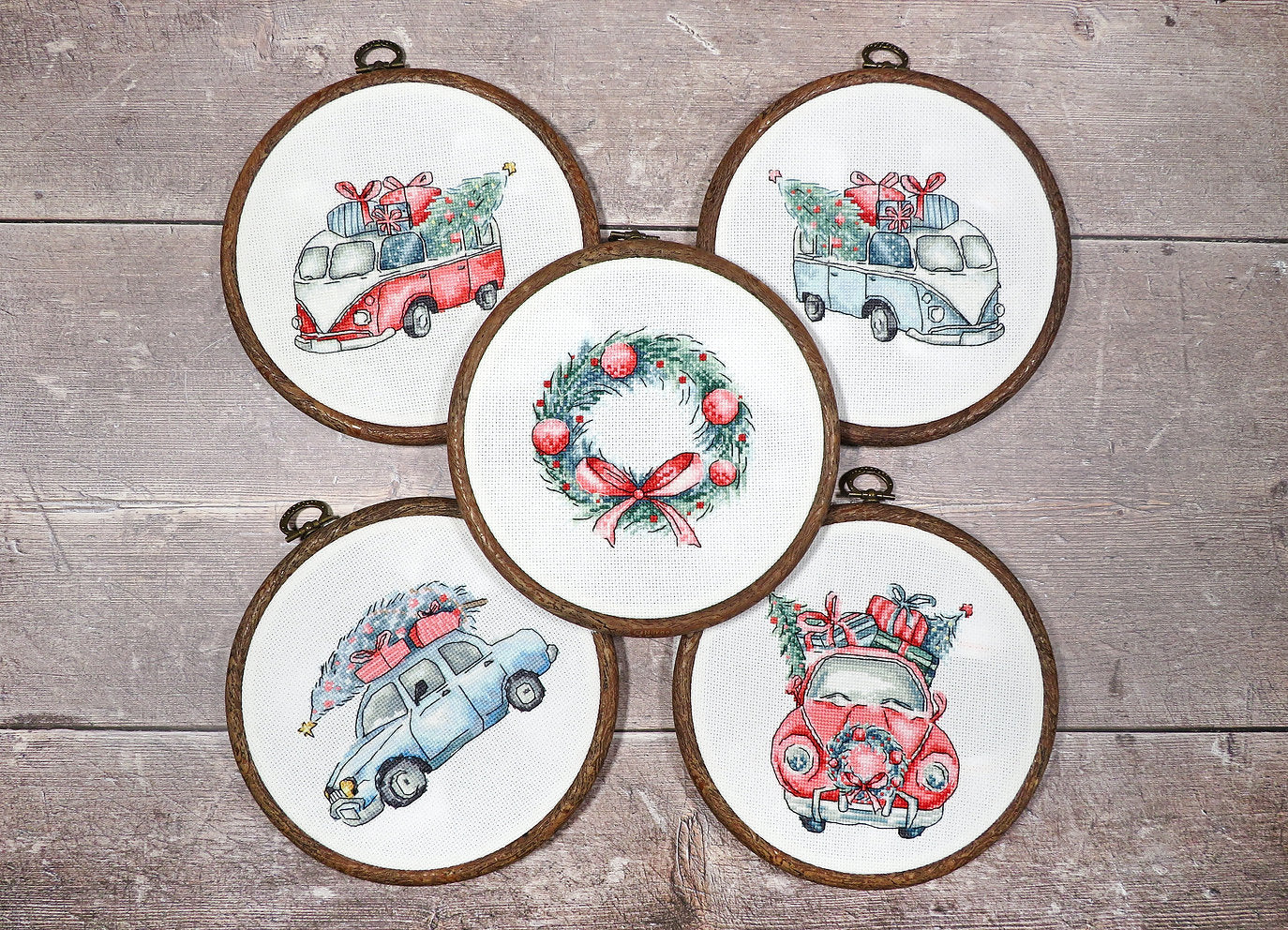 Cross stitch kit. 5 in 1 / Retro Christmas Cars LETI 965 LETISTITCH