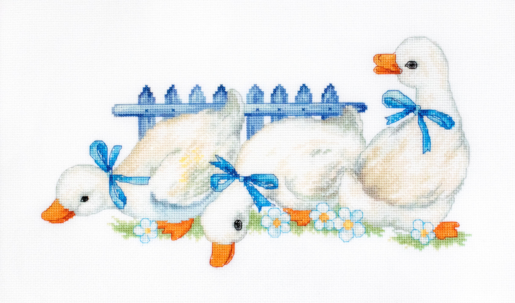 Cross Stitch Kit. Three Geese - B1143 Luca-S