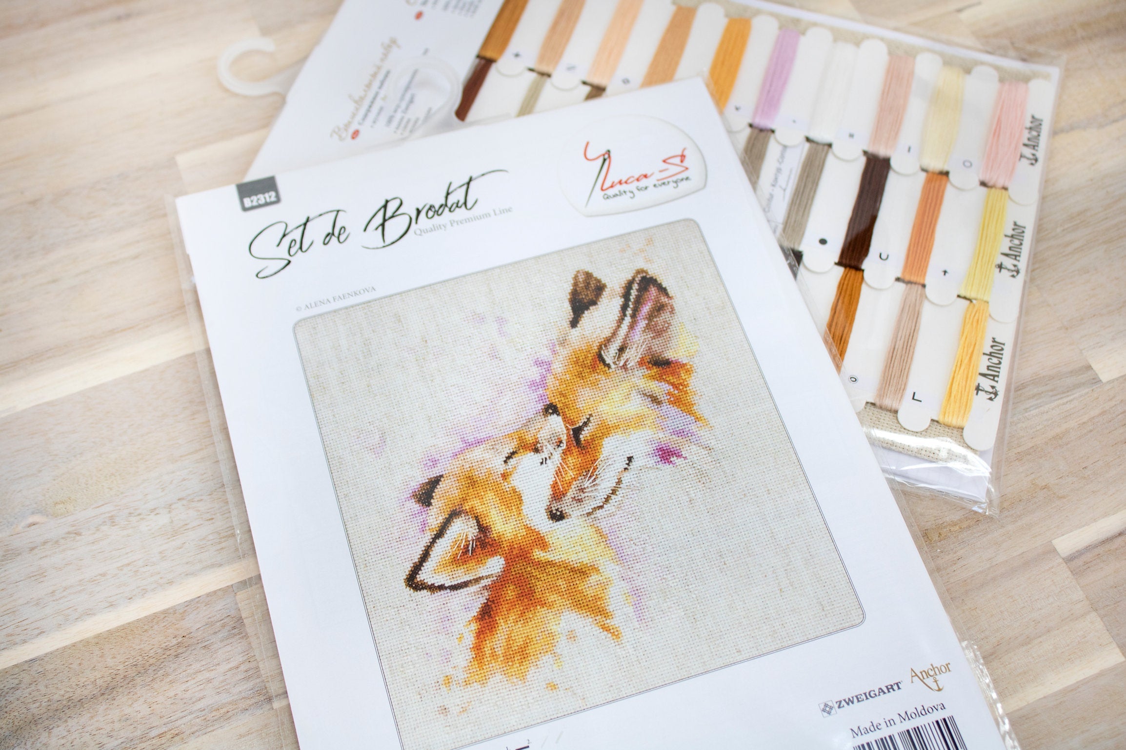 Cross Stitch Kit. Foxes - B2312 Luca-S