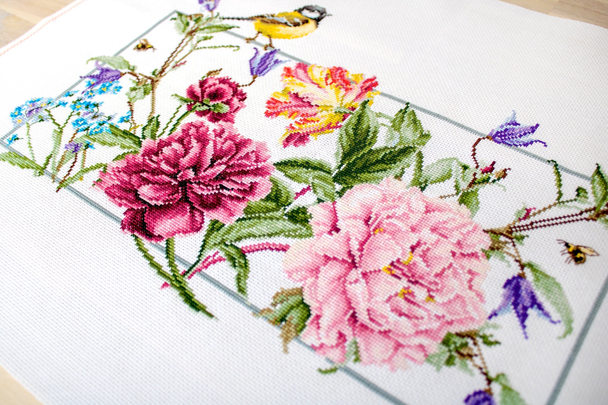 Cross Stitch Kit. Spring flowers - B2359 Luca-S