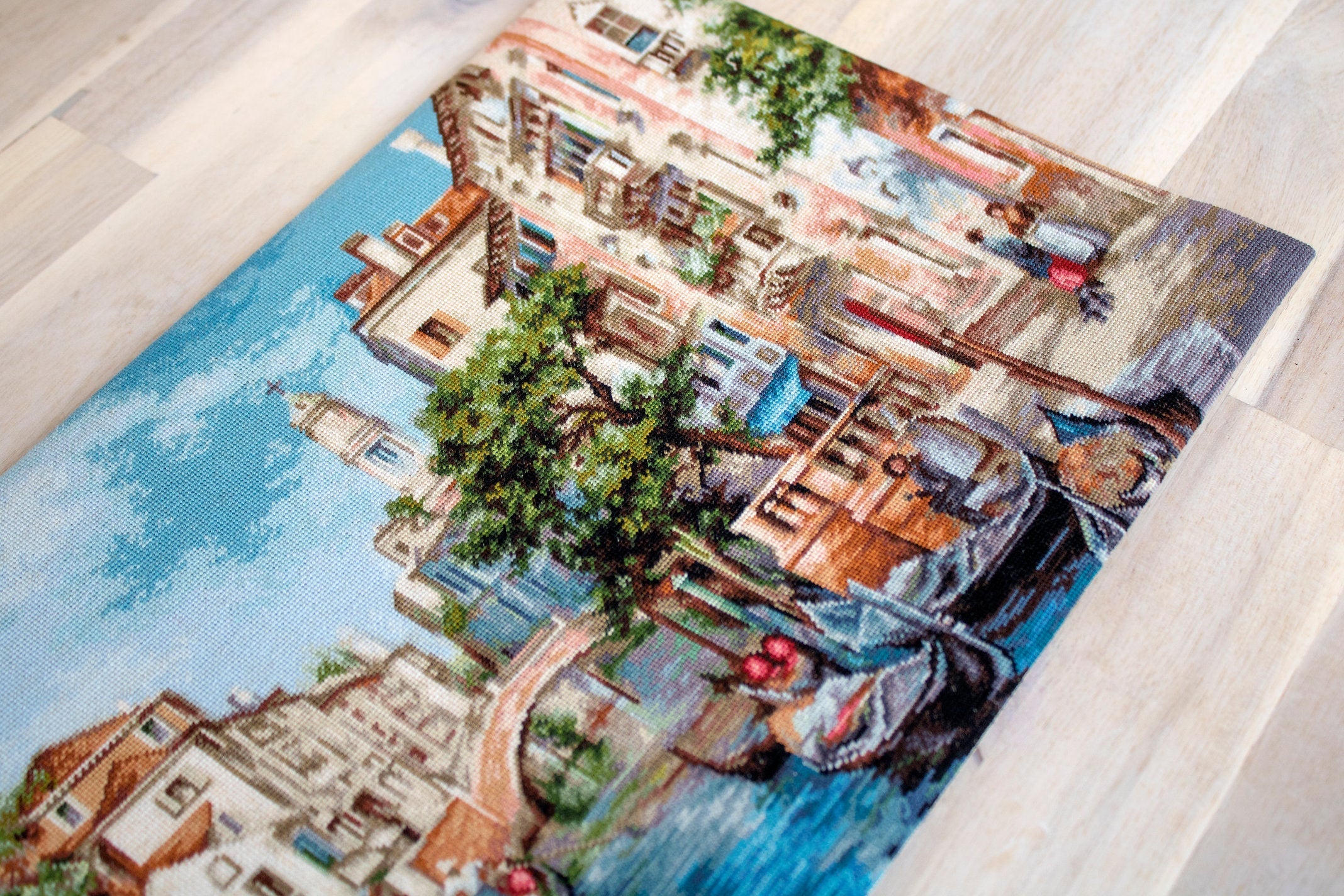 Cross Stitch Kit. The streets of San Polo - B589 Luca-S