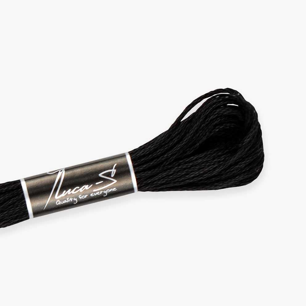 SCHWARZ / Schwarze Mouliné-Fäden zum Sticken Luca-S