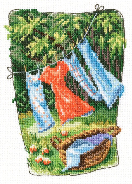 Cross stitch kit. Clothes to dry. Grandma's Old Garden - RTO C348