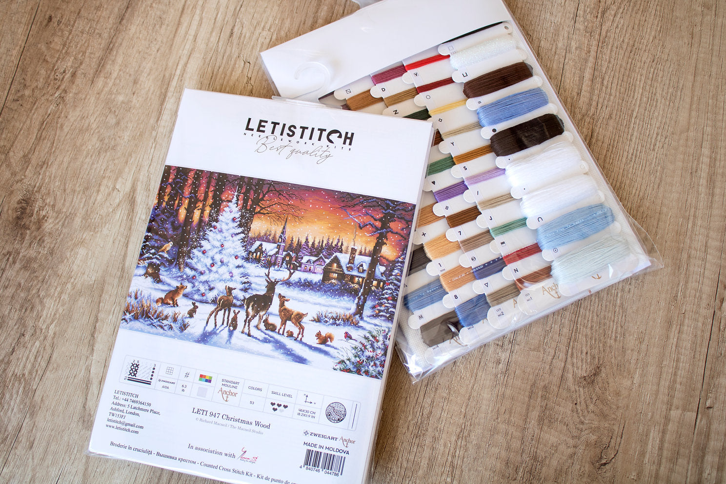 LETI 947 Weihnachtsholz – LETISTITCH – Kreuzstichset