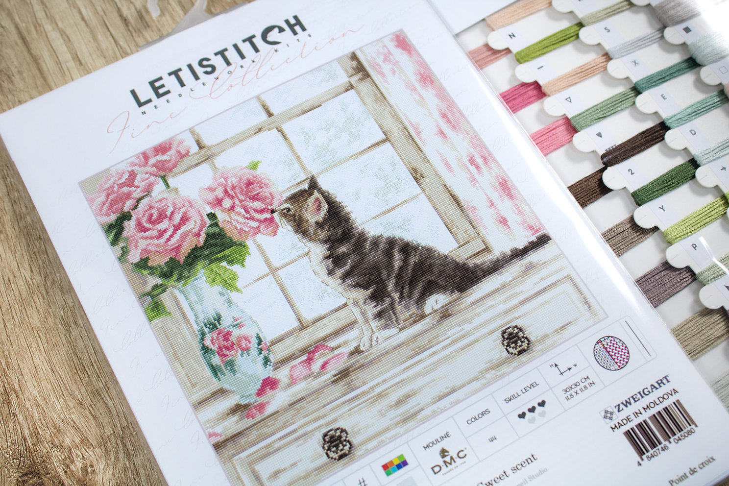 LETI 977 Sweet scent - LETISTITCH - Cross Stitch Kit