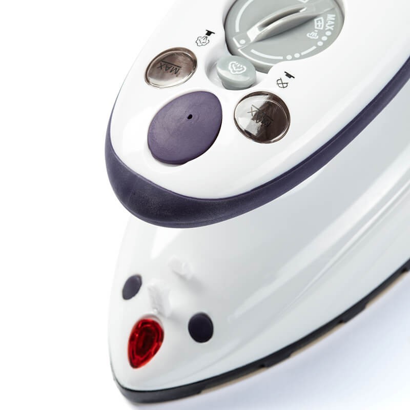 Mini Steam Iron Prym 611915: Power and Portability in your Hands