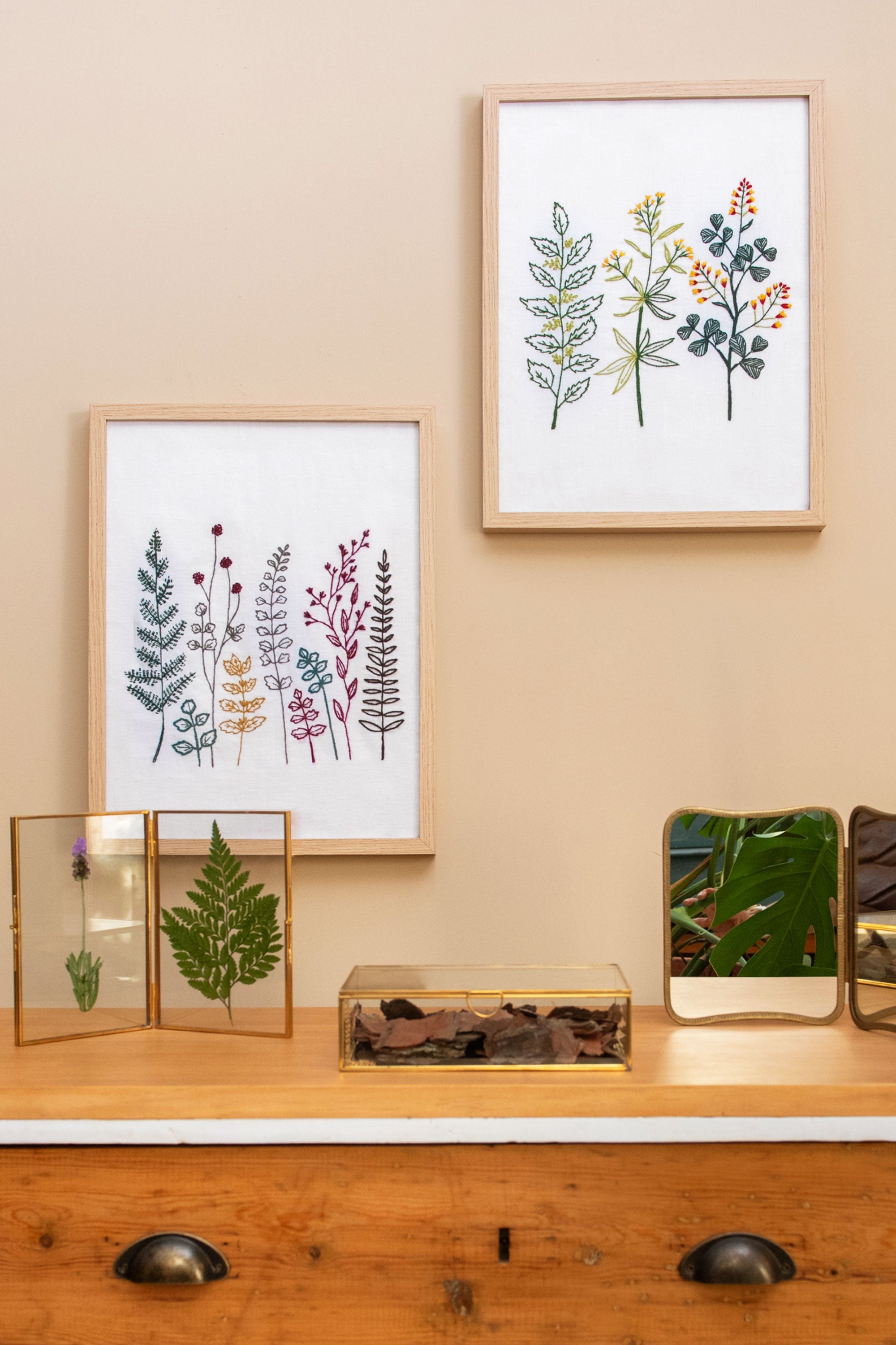 Eco Vita Botanical Collection: Bio-Wollfäden und von der Natur inspirierte Muster zum Sticken